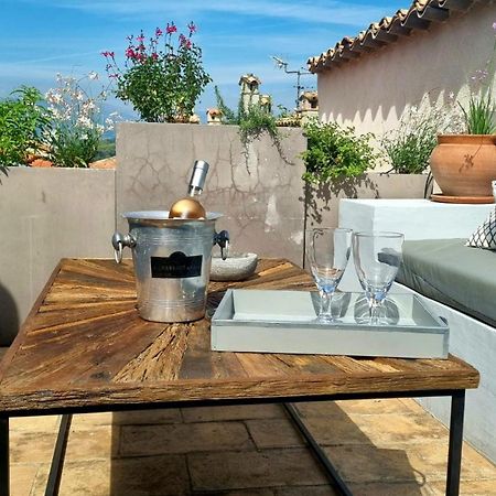 Townhouse Mougins In The Old Village, Fantastic View, Sea And Mountains Bagian luar foto